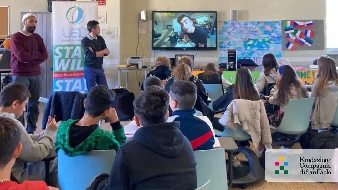25 LED Seminari E Laboratori TAGLIATA
