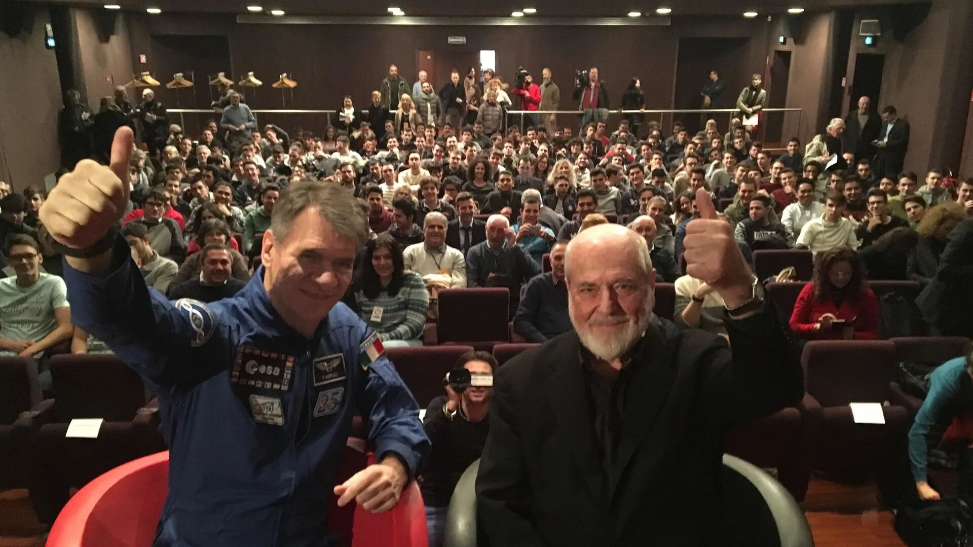 Paolo_Nespoli_and_Michelangelo_Pistoletto_pillars