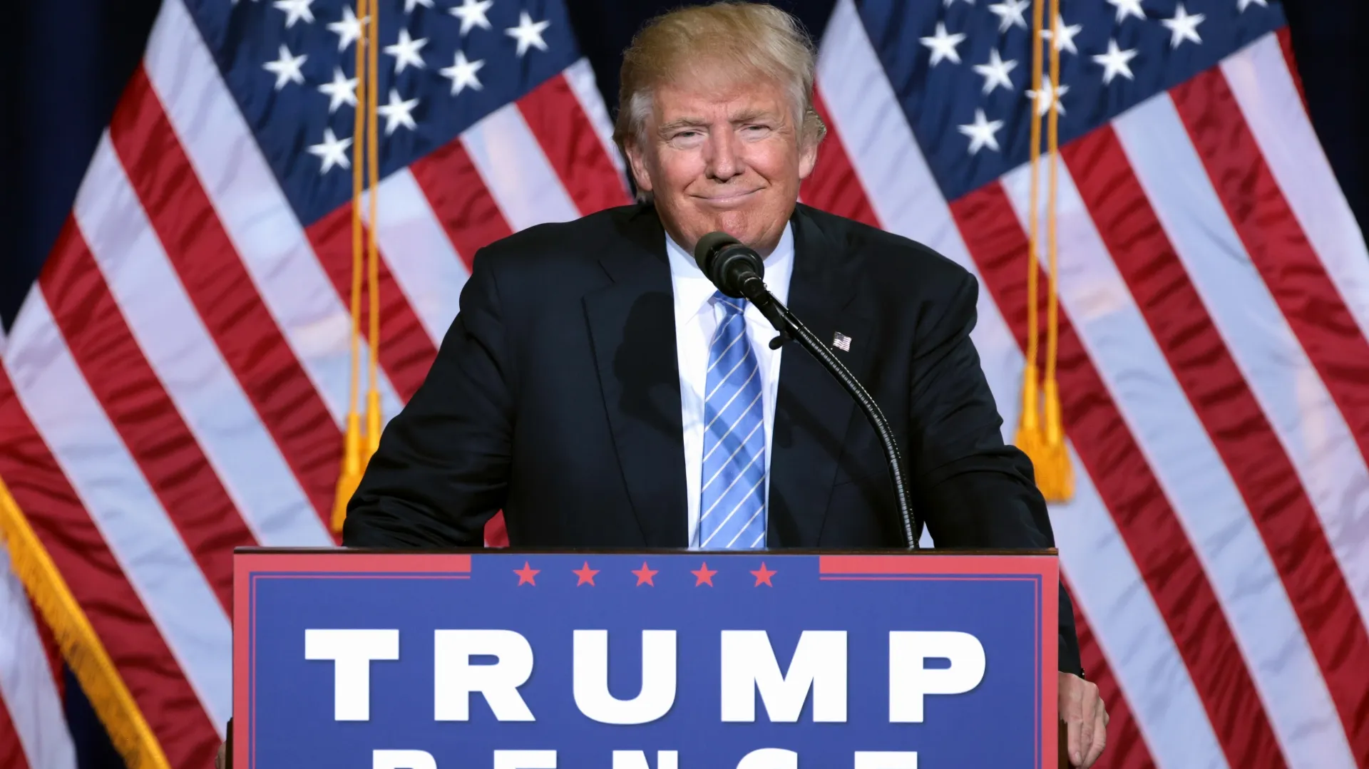 Donald_Trump_by_Gage_Skidmore_12